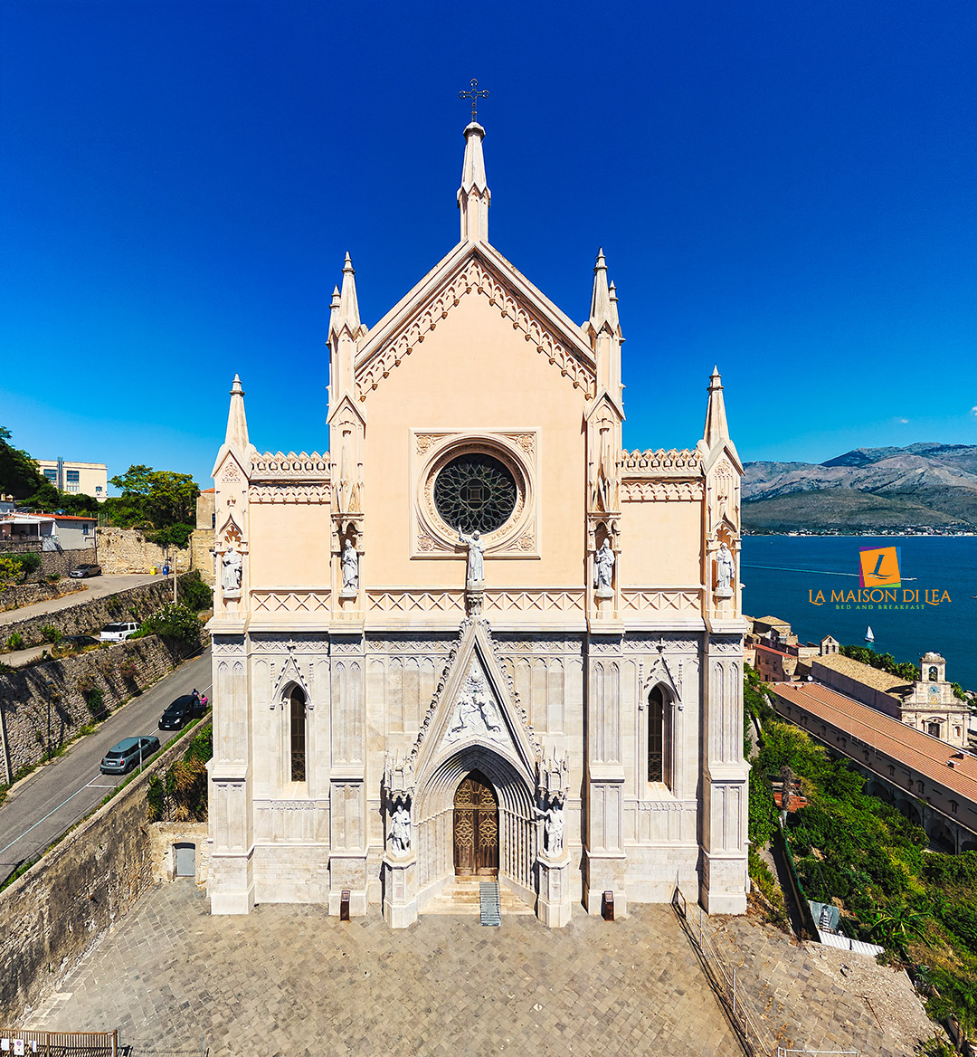 La Maison di Lea Gaeta | Affittacamere - Chiesa di San Francesco