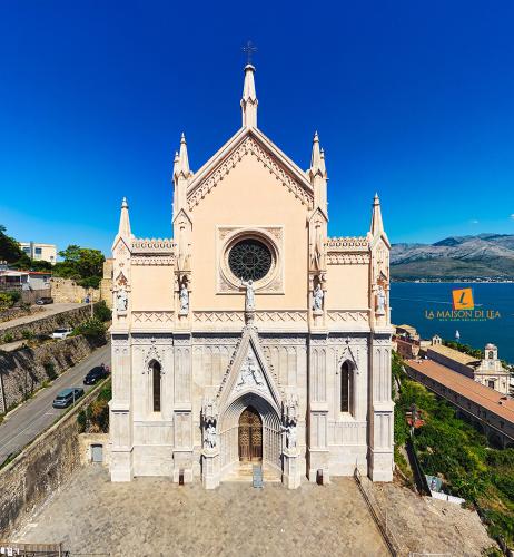 La maison di Lea, BB a Gaeta, Chiesa di San Francesco